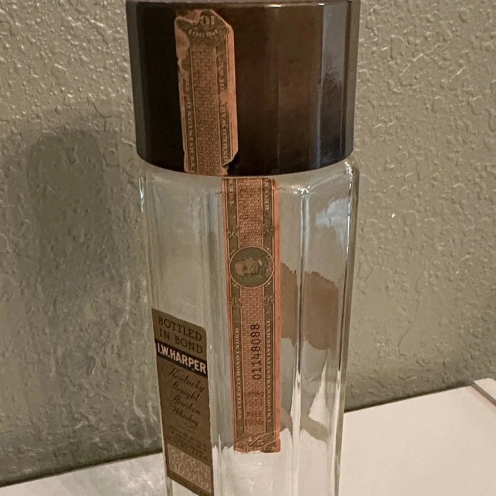 1950’s I.W. Harper Kentucky Bourbon Whiskey Octagonal Shaker Bottle W/All Labels